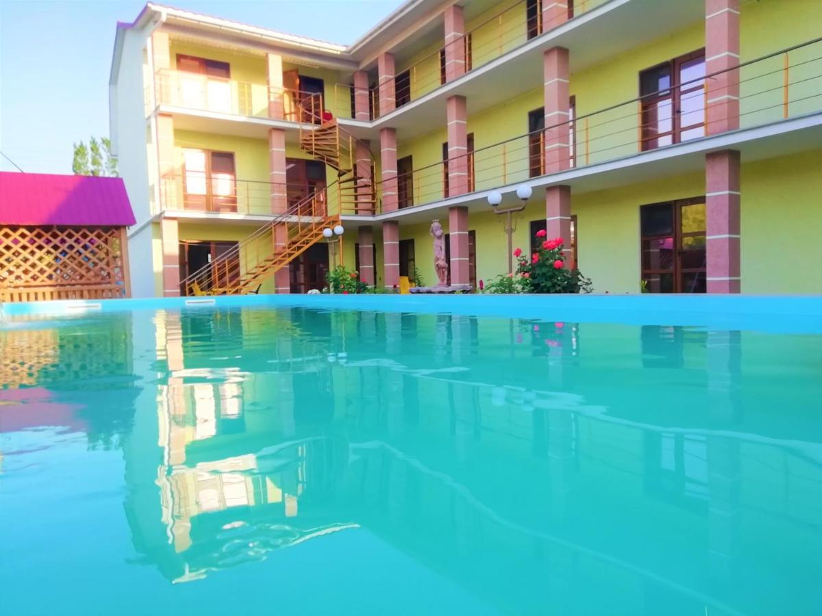 Solnechnaia Dacha Apart otel Zatoka Dış mekan fotoğraf
